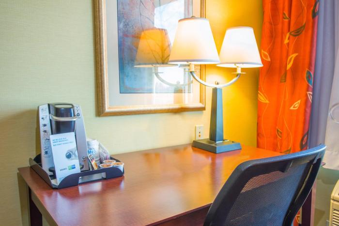 holiday inn express and suites richland by ihg