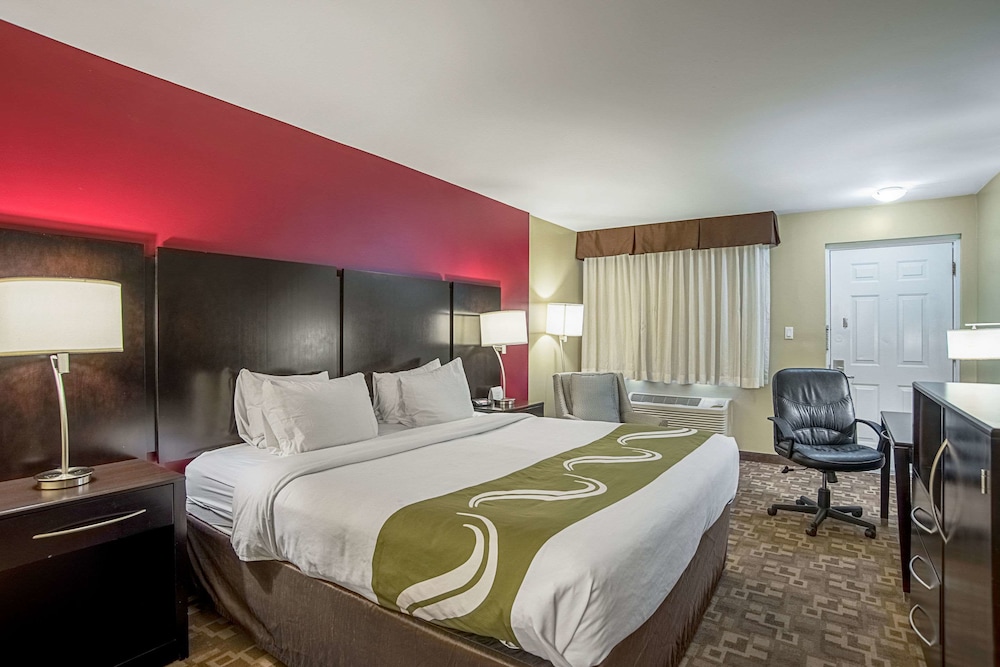 quality inn and suites phoenix nw sun city