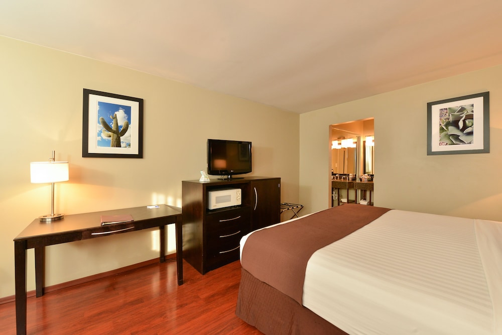 quality inn and suites phoenix nw sun city