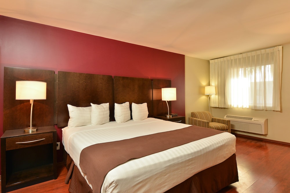 quality inn and suites phoenix nw sun city