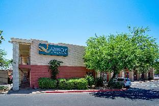 quality inn and suites phoenix nw sun city
