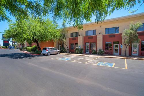 Quality Inn & Suites Phoenix Nw - Sun City,Goodyear>>Arizona,3 star