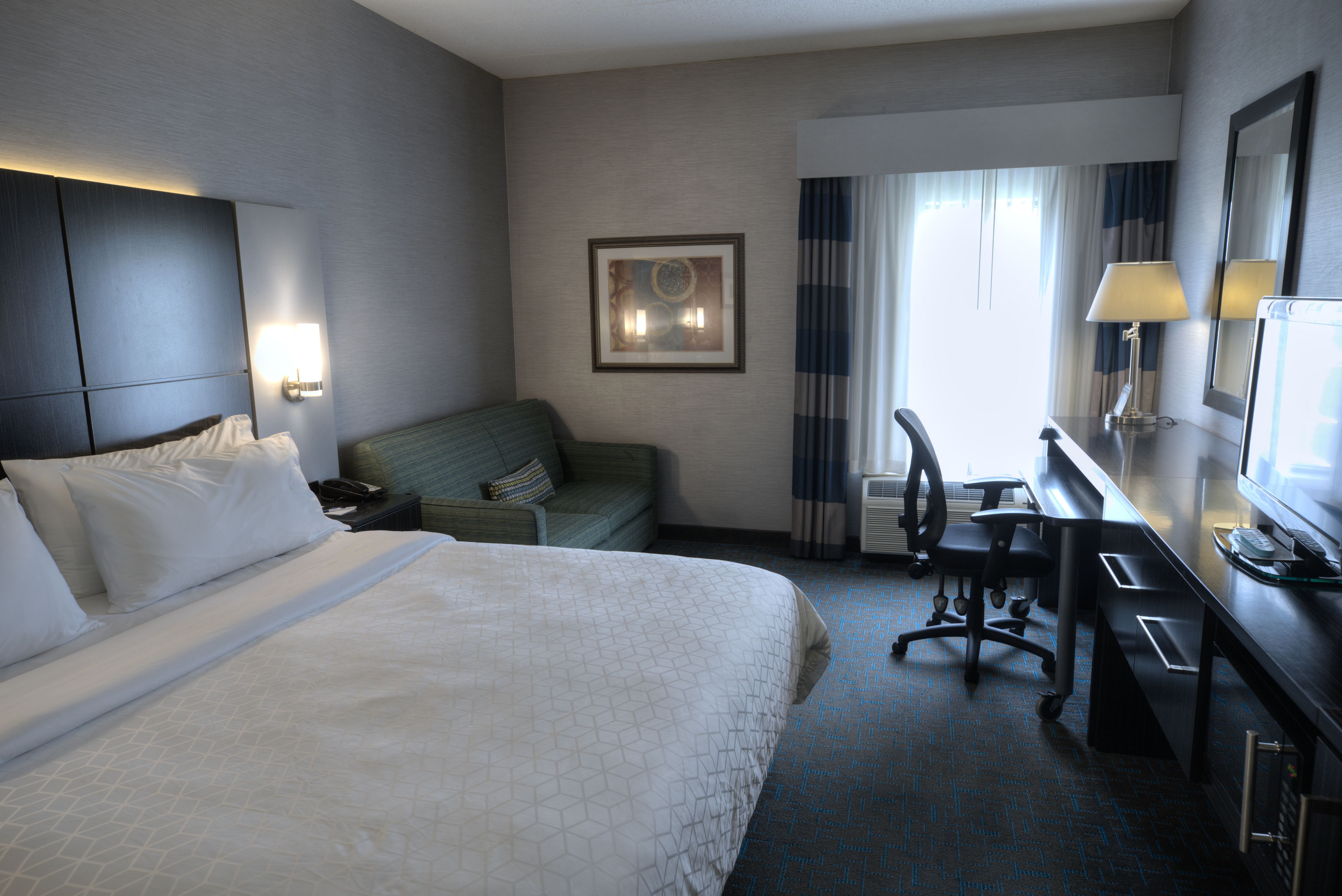 holiday inn express janesville i 90 and us highway 14 by ihg