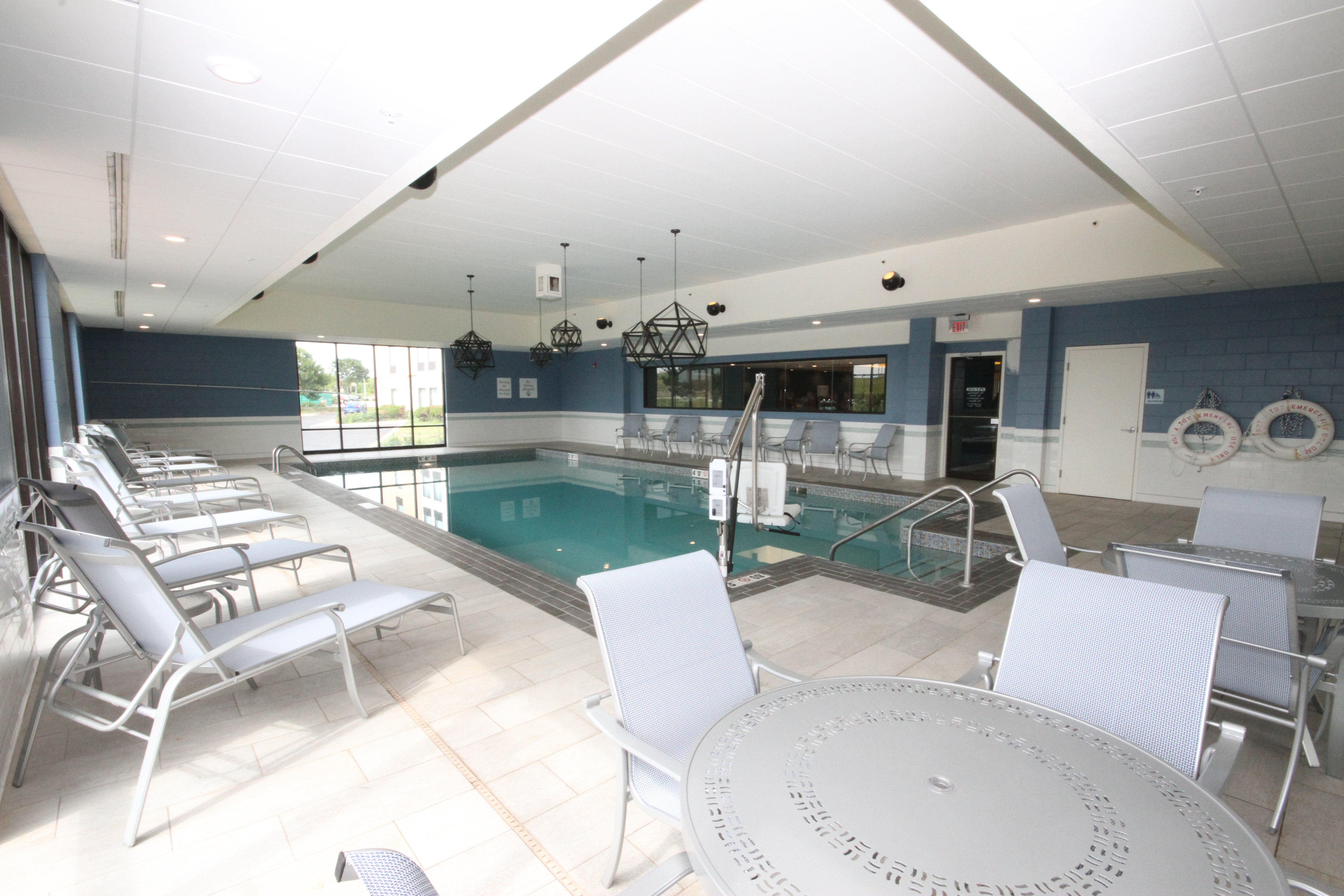 holiday inn express janesville i 90 and us highway 14 by ihg