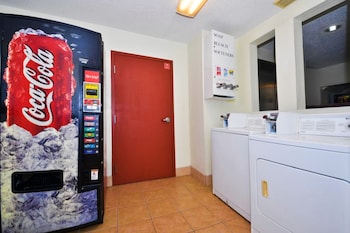 Super 8 By Wyndham Brunswick/St Simons Island Area,Dock Junction>>Brunswick,2 star