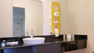 motel 6 palestine tx