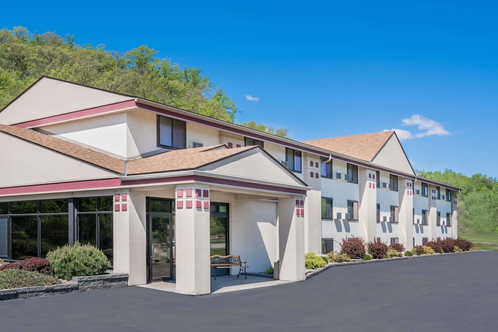 super 8 by wyndham mankato