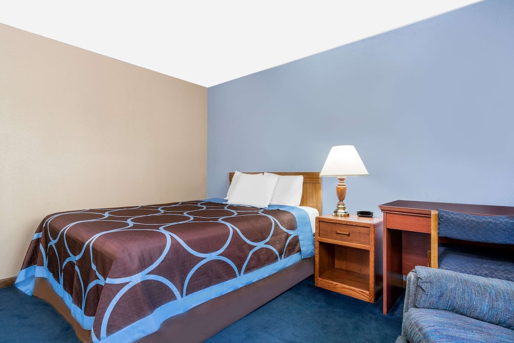 super 8 by wyndham mankato