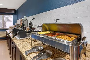 comfort inn university