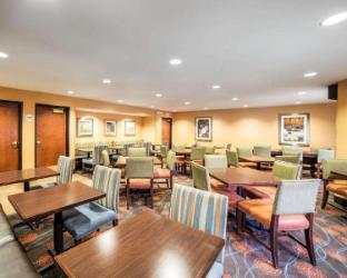 comfort inn university