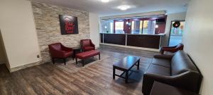 red roof inn lagrange
