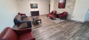 red roof inn lagrange