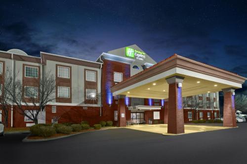 holiday inn express and suites manchester by ihg