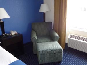 Holiday Inn Express & Suites New Buffalo By Ihg,Lakeside>>Benton Harbor,3 star