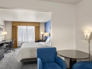 holiday inn express and suites new buffalo by ihg