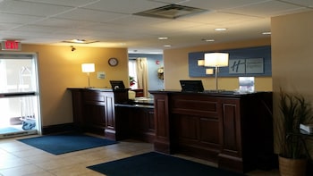 holiday inn express and suites new buffalo by ihg