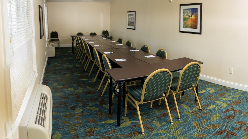 candlewood suites st joseph benton harbor by ihg