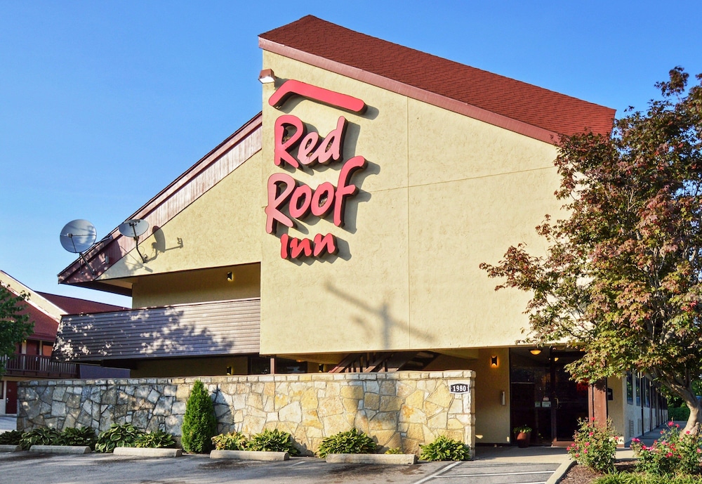 red roof inn benton harbor st joseph
