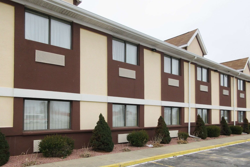 Quality Inn & Suites,Benton Charter Township>>Baroda,3 star