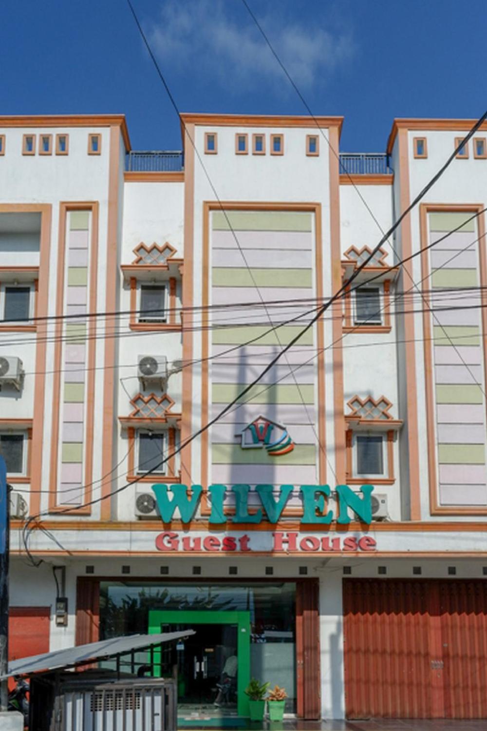 reddoorz jalan emmy saelan palu