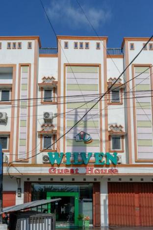 reddoorz jalan emmy saelan palu