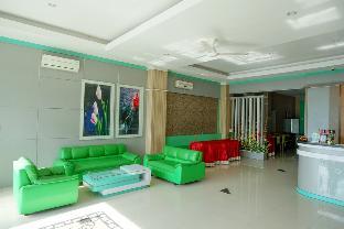 reddoorz jalan emmy saelan palu