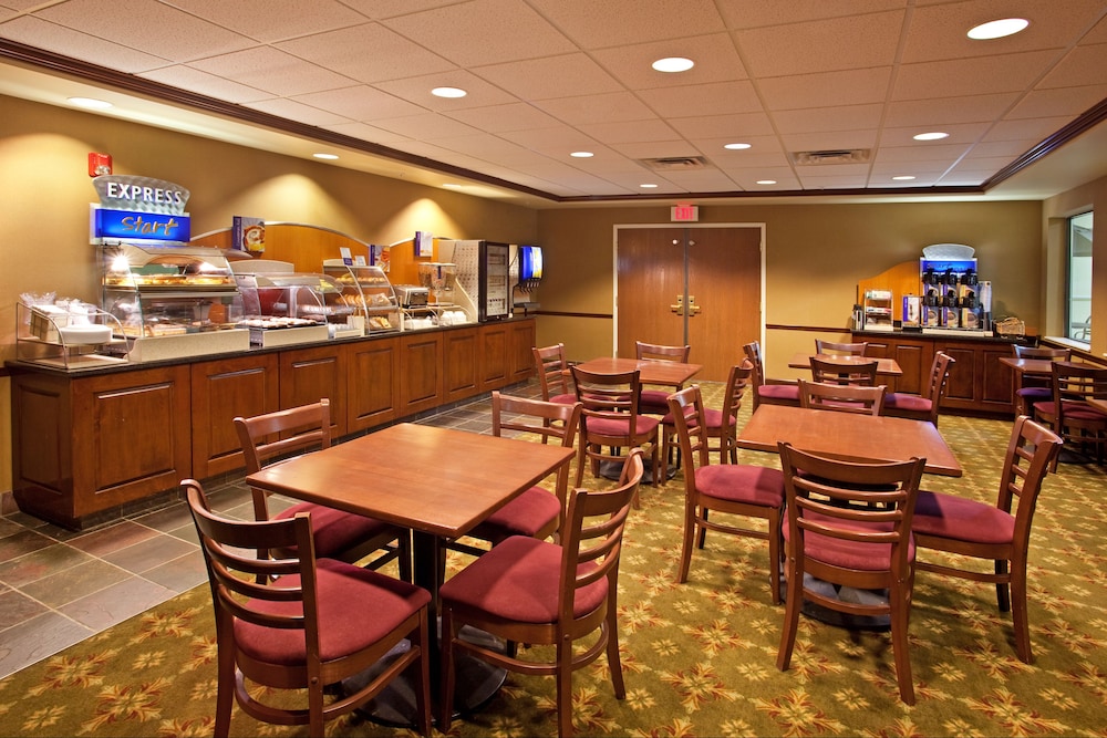 holiday inn express logan by ihg