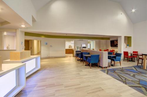 holiday inn express columbus south obetz an ihg hotel