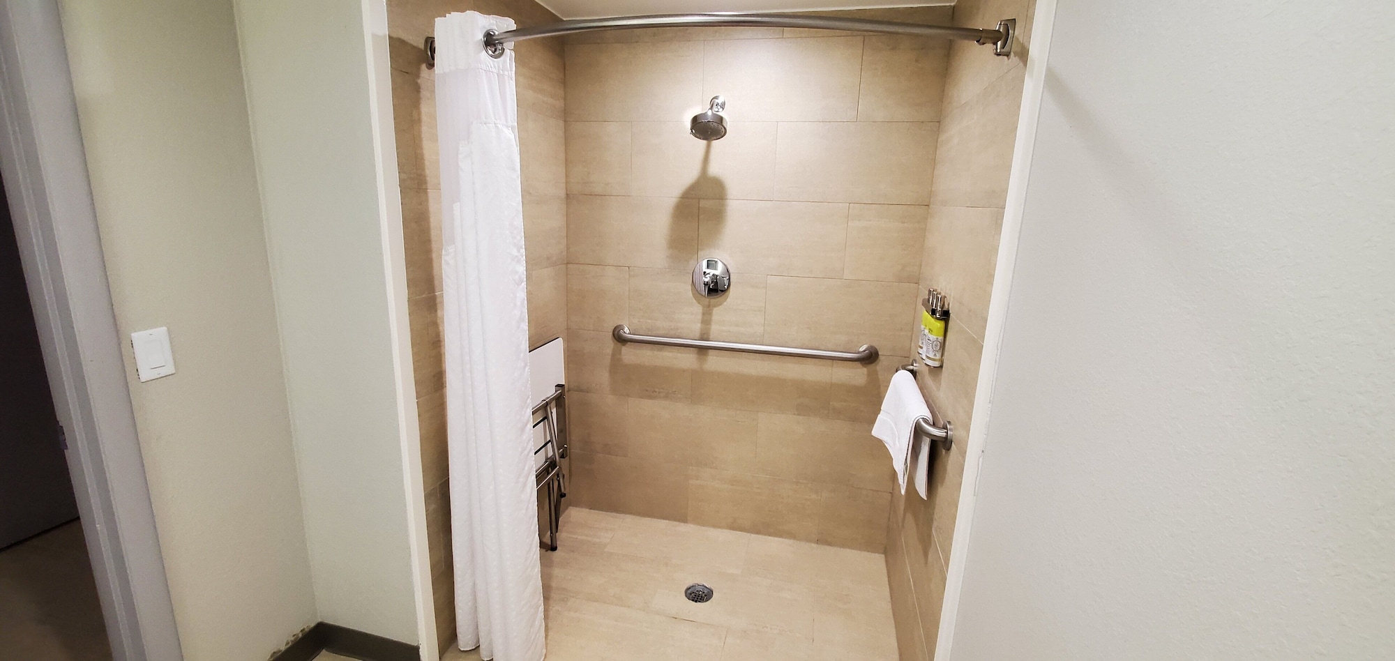 holiday inn express hotel and suites kinston by ihg