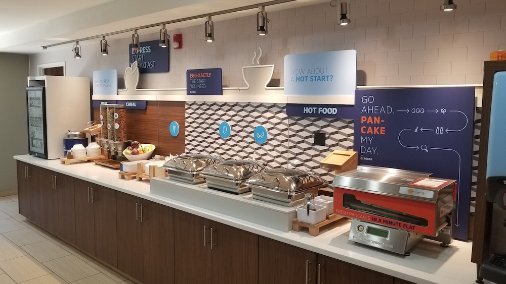 holiday inn express hotel and suites kinston by ihg