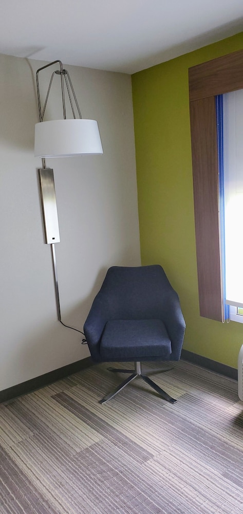 holiday inn express hotel and suites kinston by ihg
