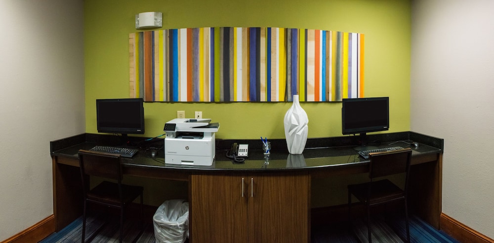 holiday inn express hotel and suites kinston by ihg