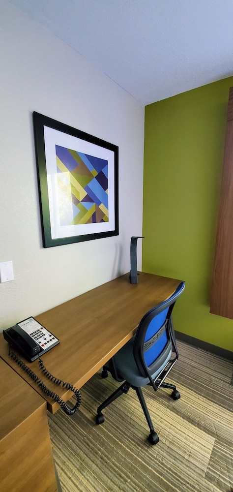 holiday inn express hotel and suites kinston by ihg