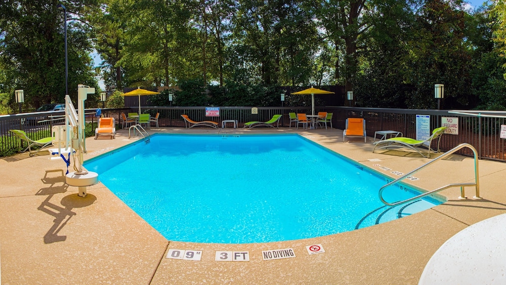 holiday inn express hotel and suites kinston by ihg
