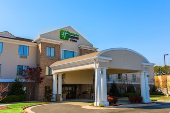 Holiday Inn Express Hotel And Suites Kinston By Ihg,Kinston>>Greenville,3 star
