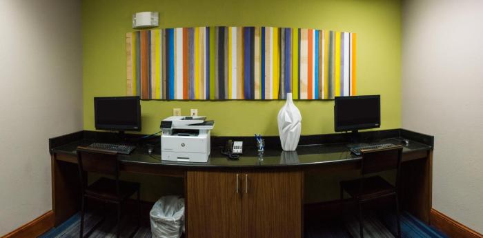 holiday inn express hotel and suites kinston by ihg