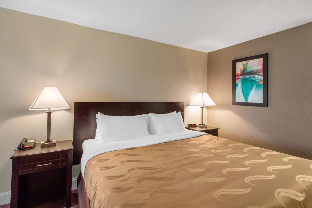 quality inn and suites port arthur nederland