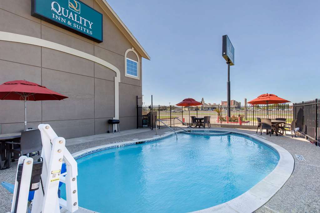quality inn and suites port arthur nederland