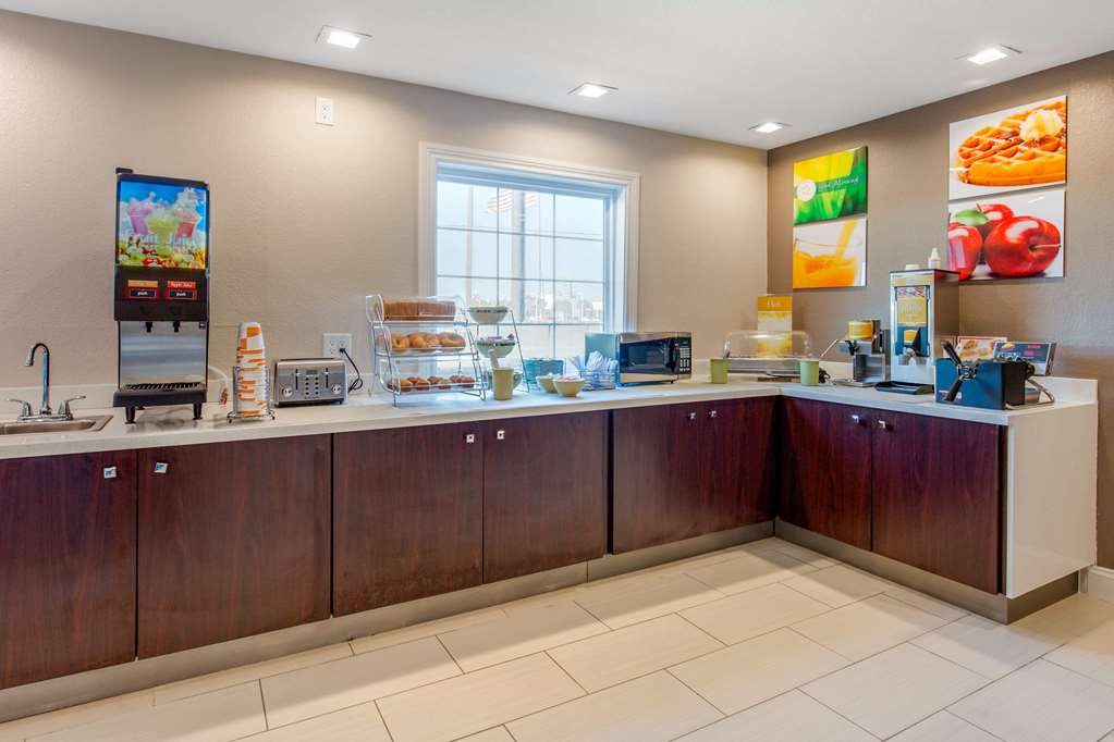 quality inn and suites port arthur nederland