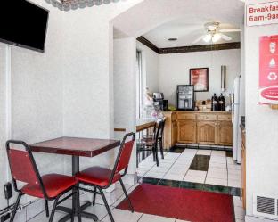 Econo Lodge Mc Donough,Cedar Grove>>Atlanta,3 star