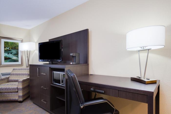 holiday inn express and suites fredericton by ihg