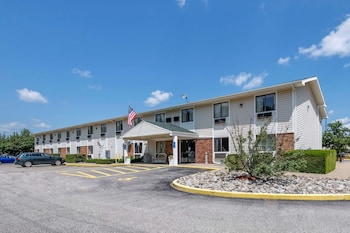 Quality Inn,In Sanford,3 star