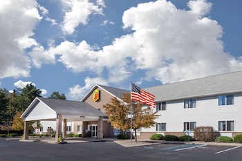 Super 8 By Wyndham Adrian,Blissfield>>Adrian,2 star
