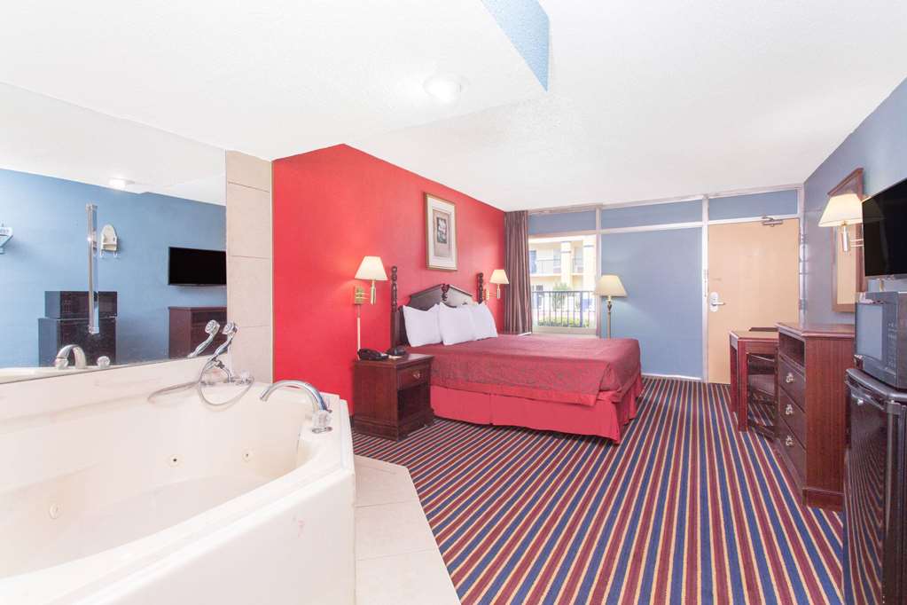 days inn by wyndham albany