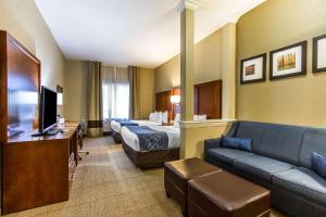 comfort suites mattoon