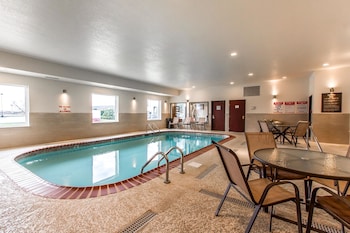 Comfort Suites Mattoon,Greenup>>Effingham,3 star