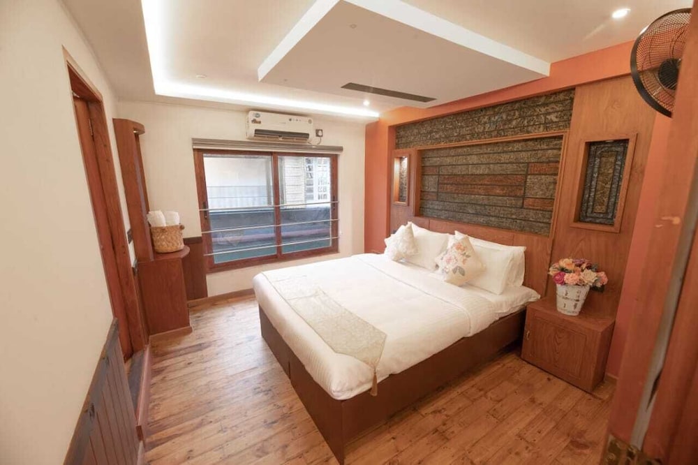 tulsi kayal retreat