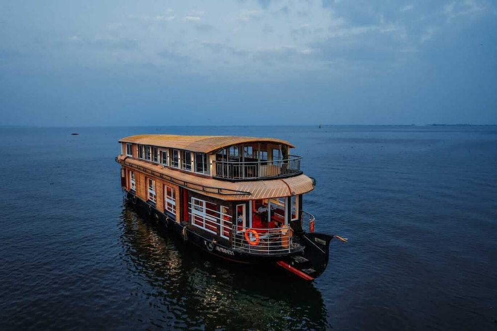 tulsi kayal retreat