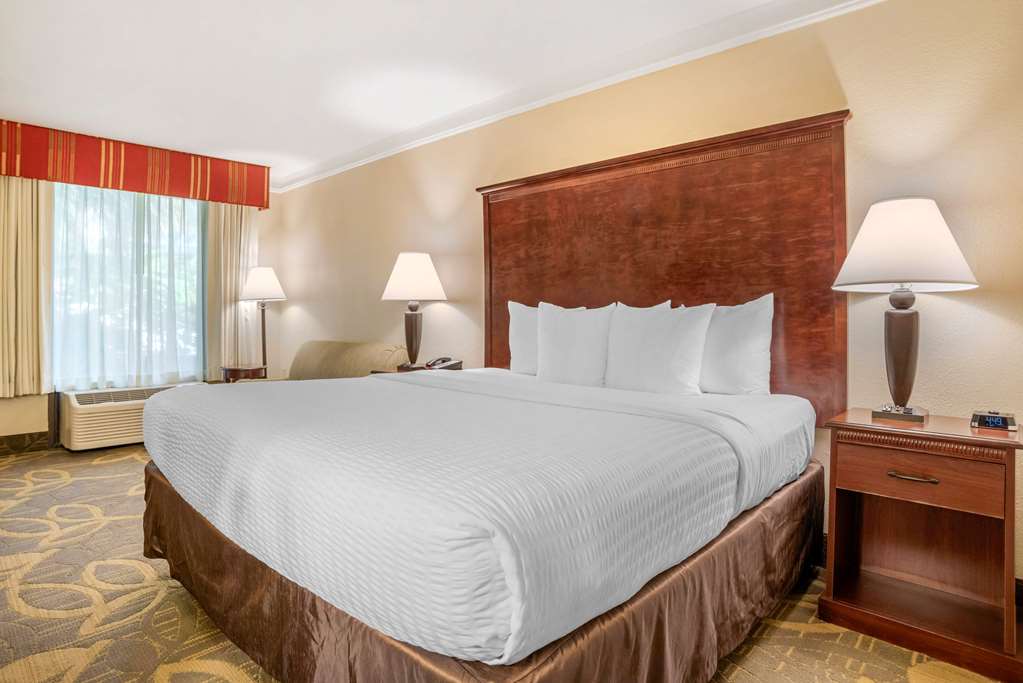 clarion inn and conference center