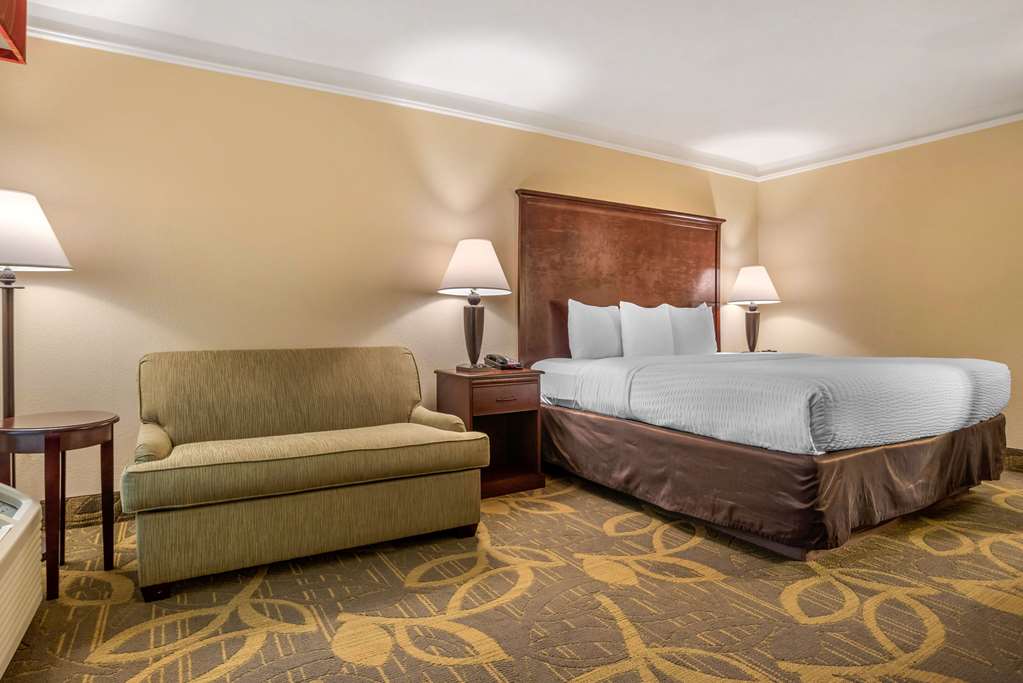 clarion inn and conference center